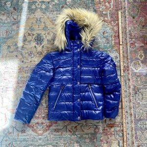 Child / Youth XS purple Marmot 700 fill Down Jacket EUC with furry hood